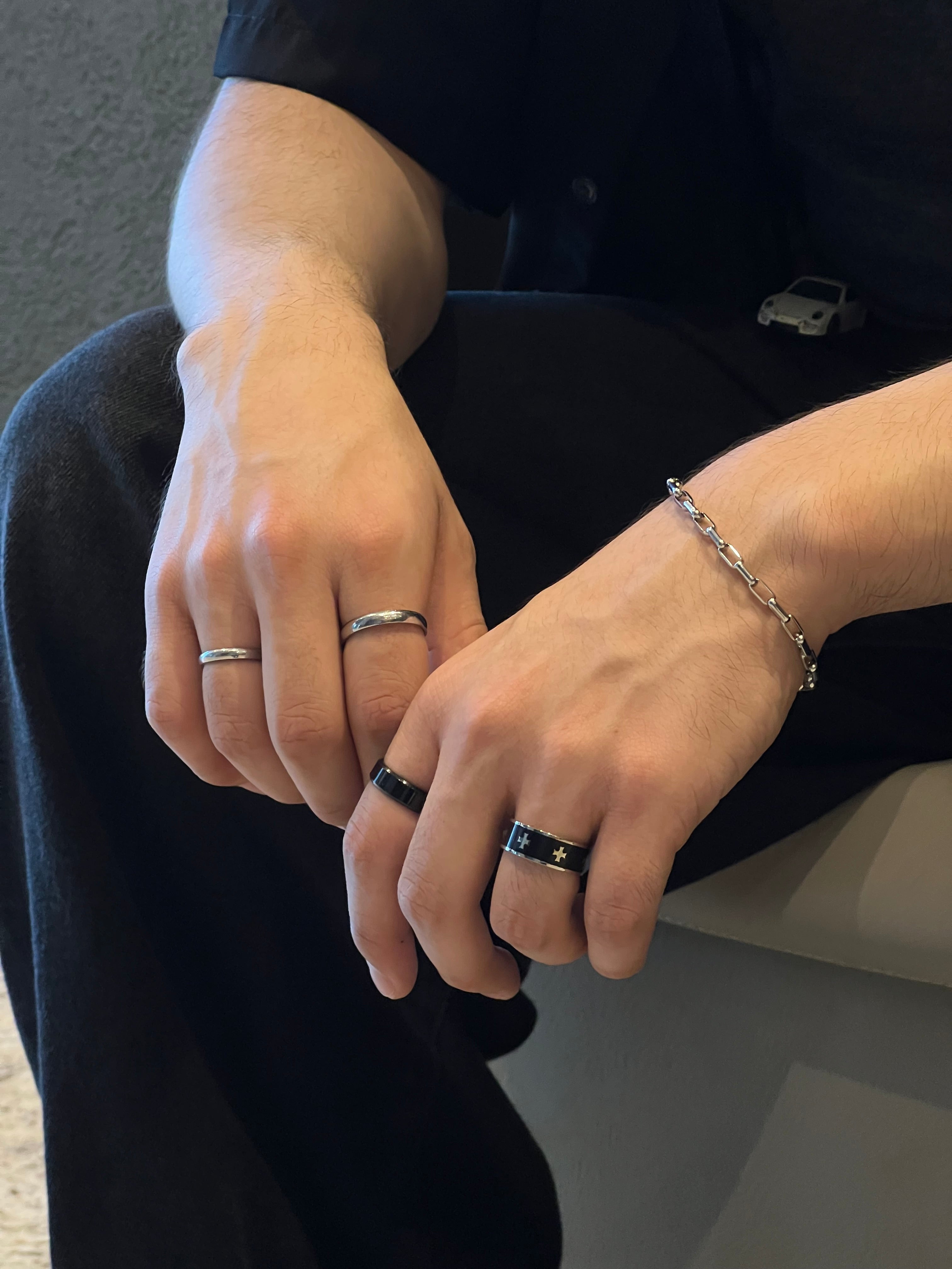 Anillo liso fino