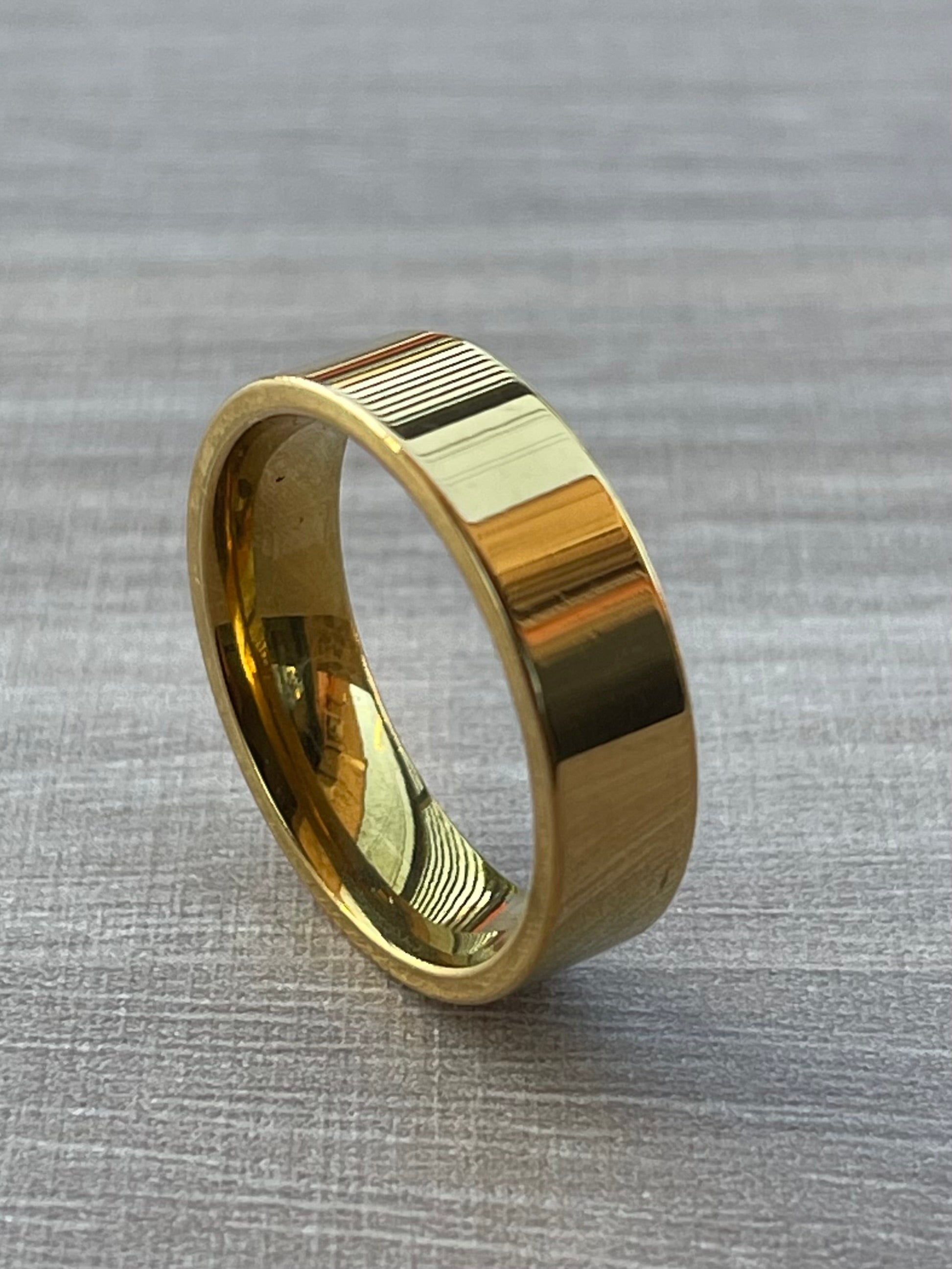 Anillo liso dorado