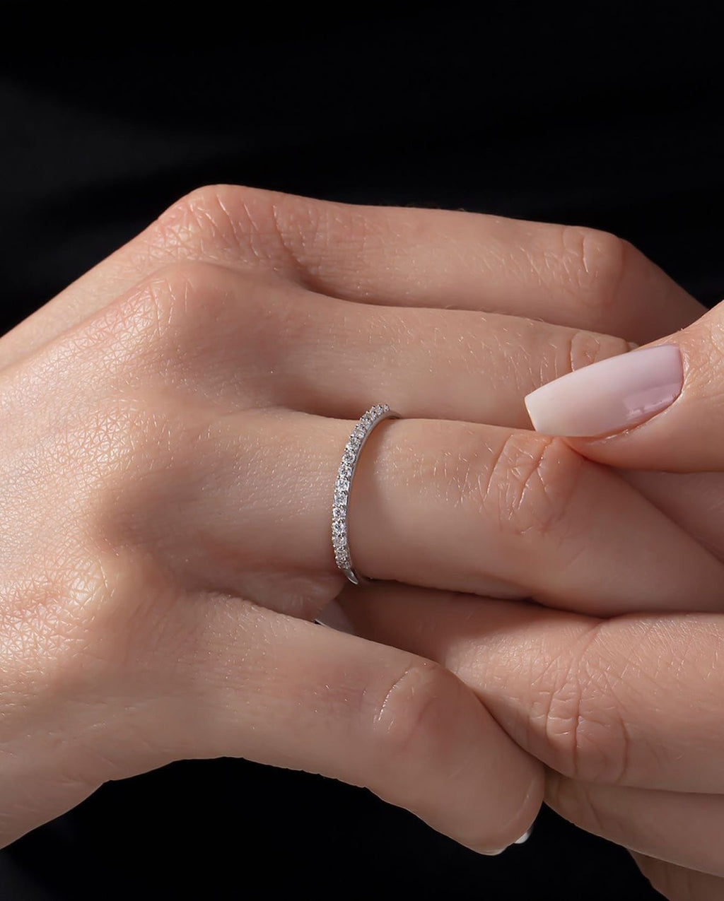 Anillo circonita