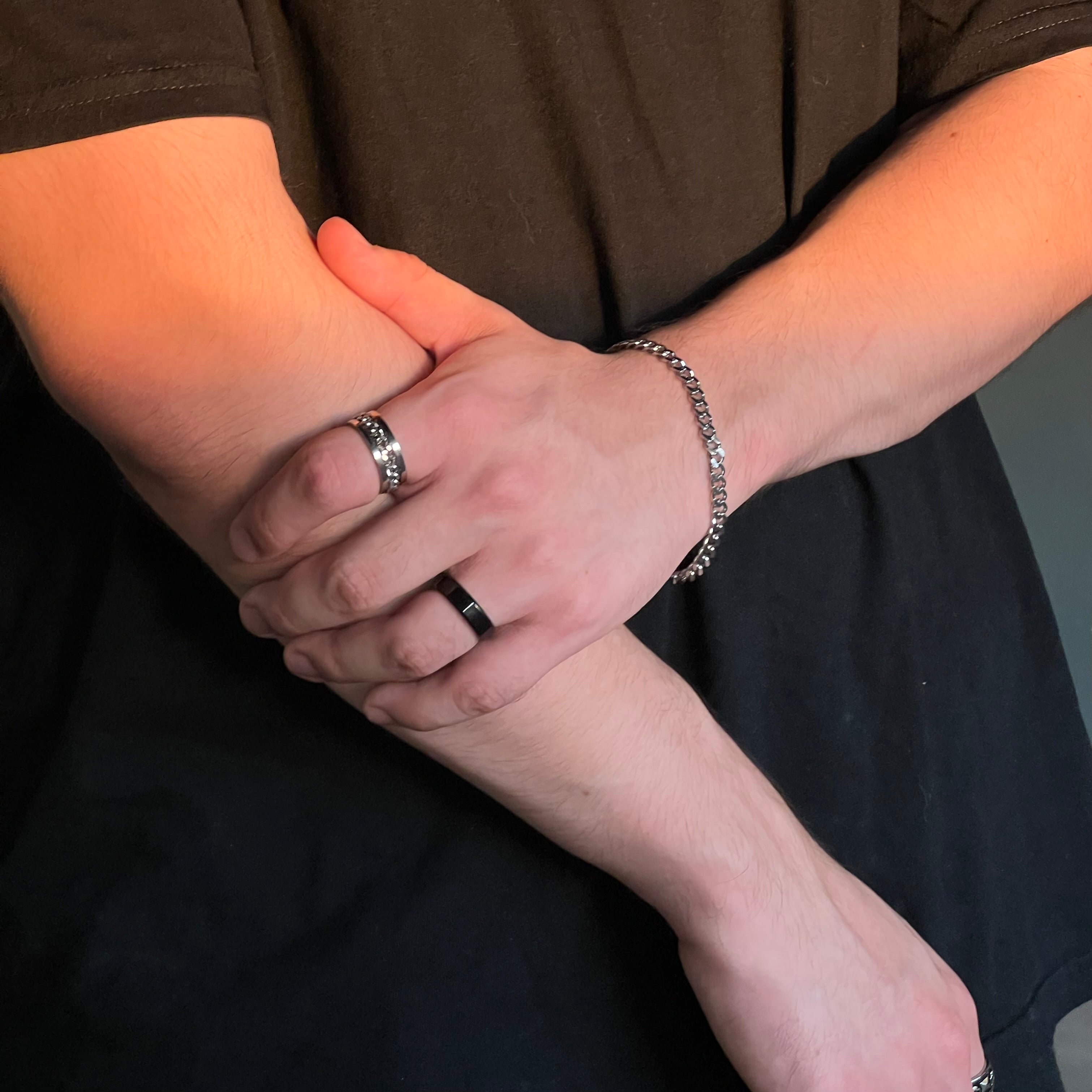 Anillo negro