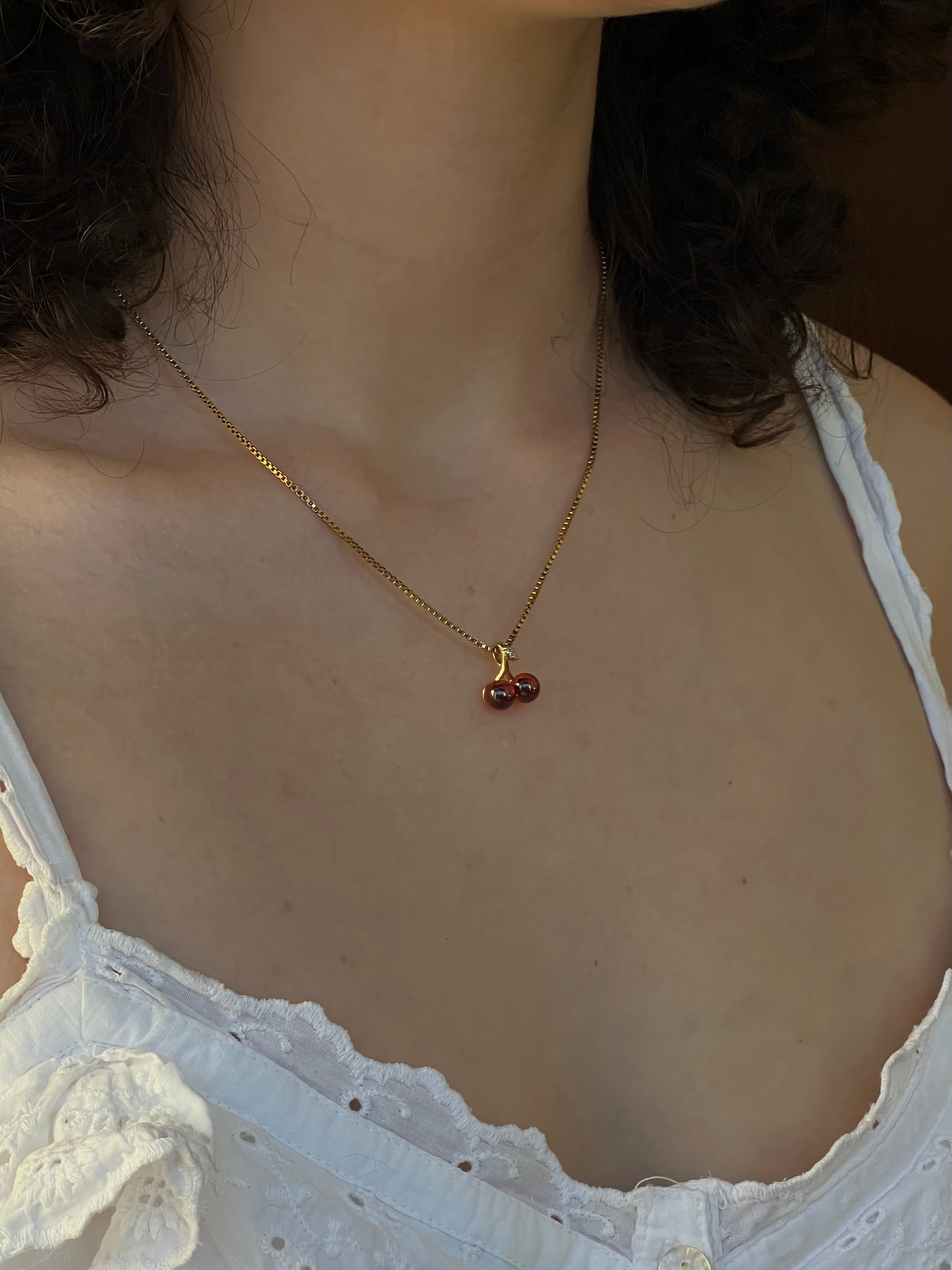 Collar cerezas