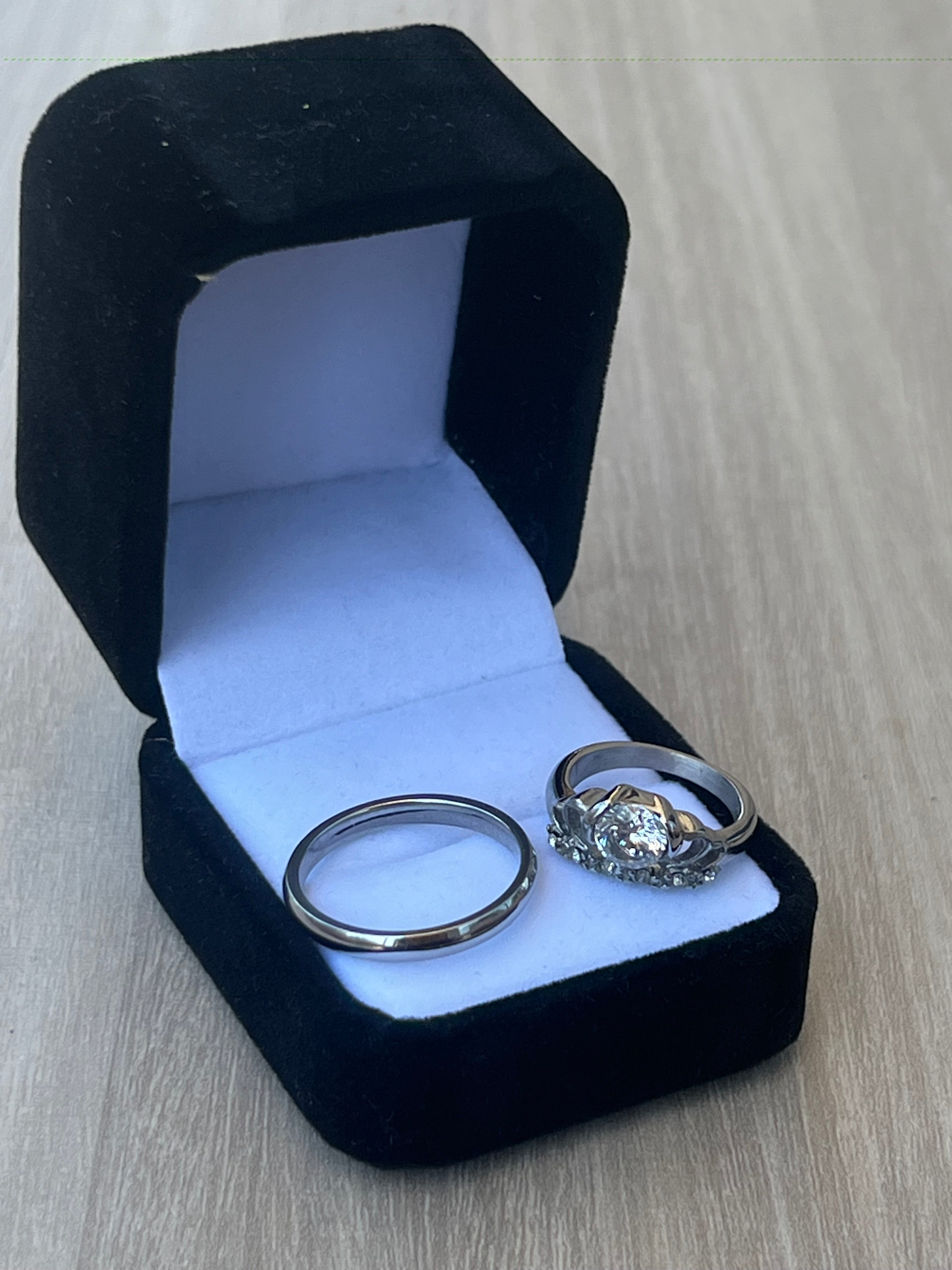 Anillos corona para compartir