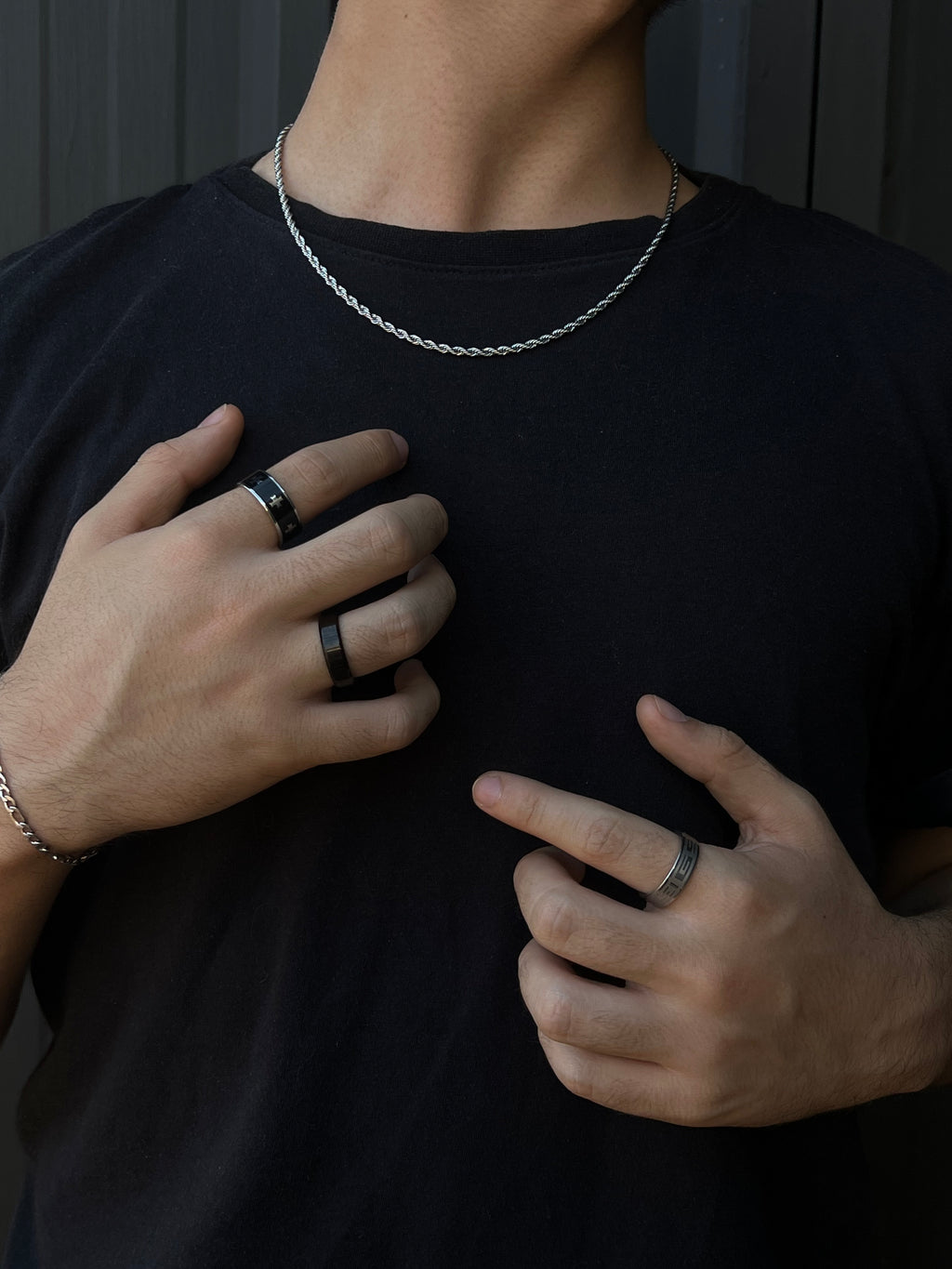Anillo negro