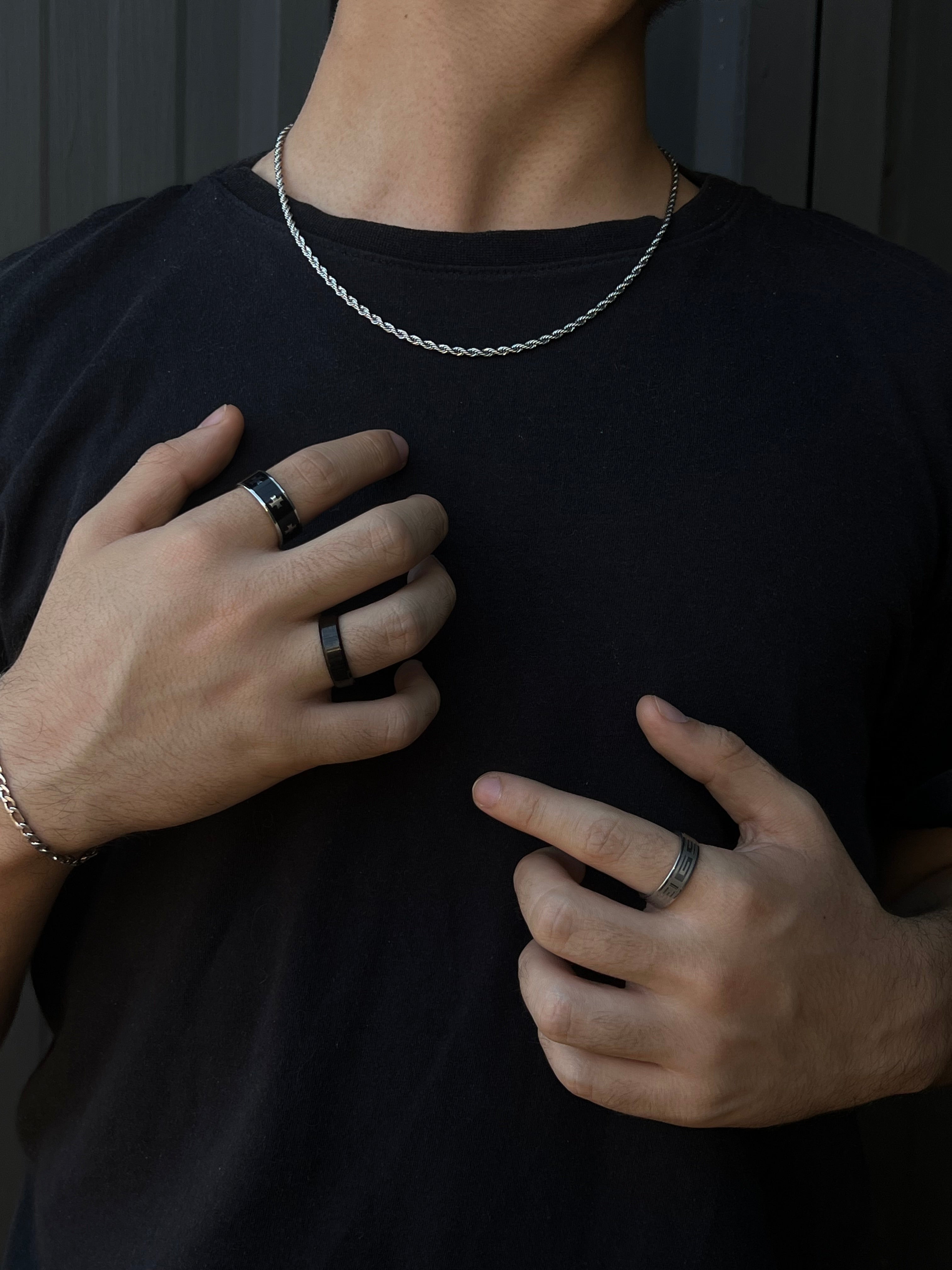 Anillo negro